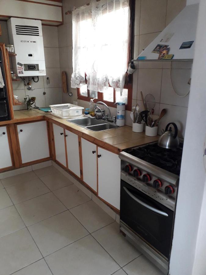 La Casa Del Mono Bed & Breakfast Ushuaia Bagian luar foto