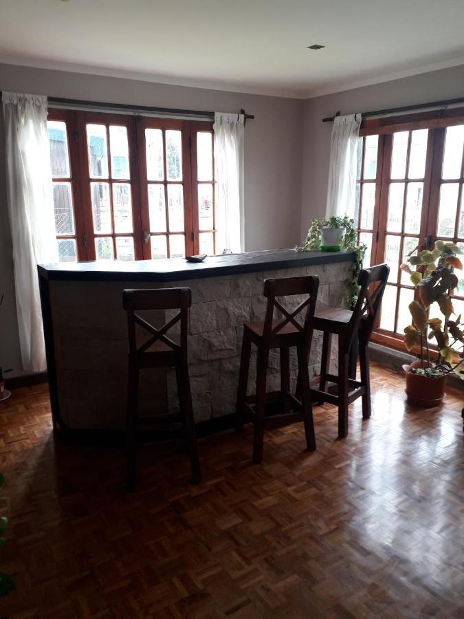 La Casa Del Mono Bed & Breakfast Ushuaia Bagian luar foto